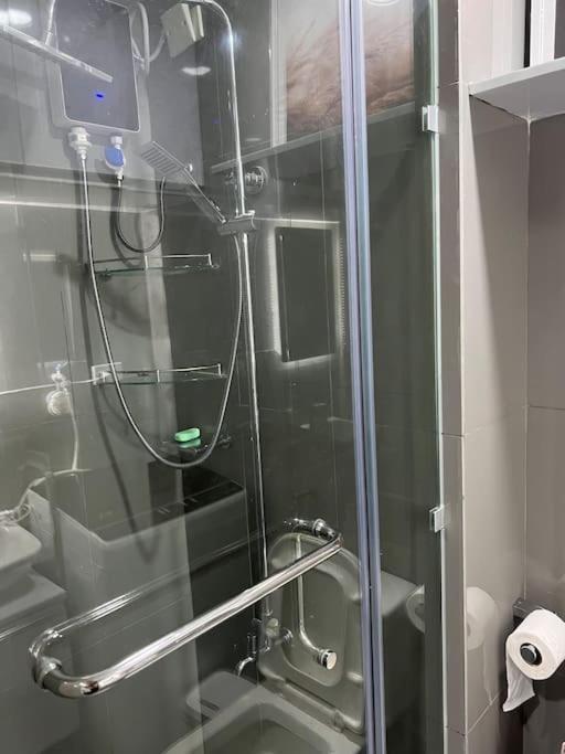 Apartment In Air Residences, Makati With Wifi, Netflix, Pool, Mall And More Manila Exteriér fotografie