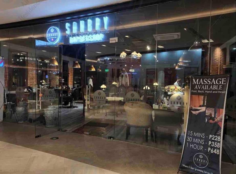 Apartment In Air Residences, Makati With Wifi, Netflix, Pool, Mall And More Manila Exteriér fotografie